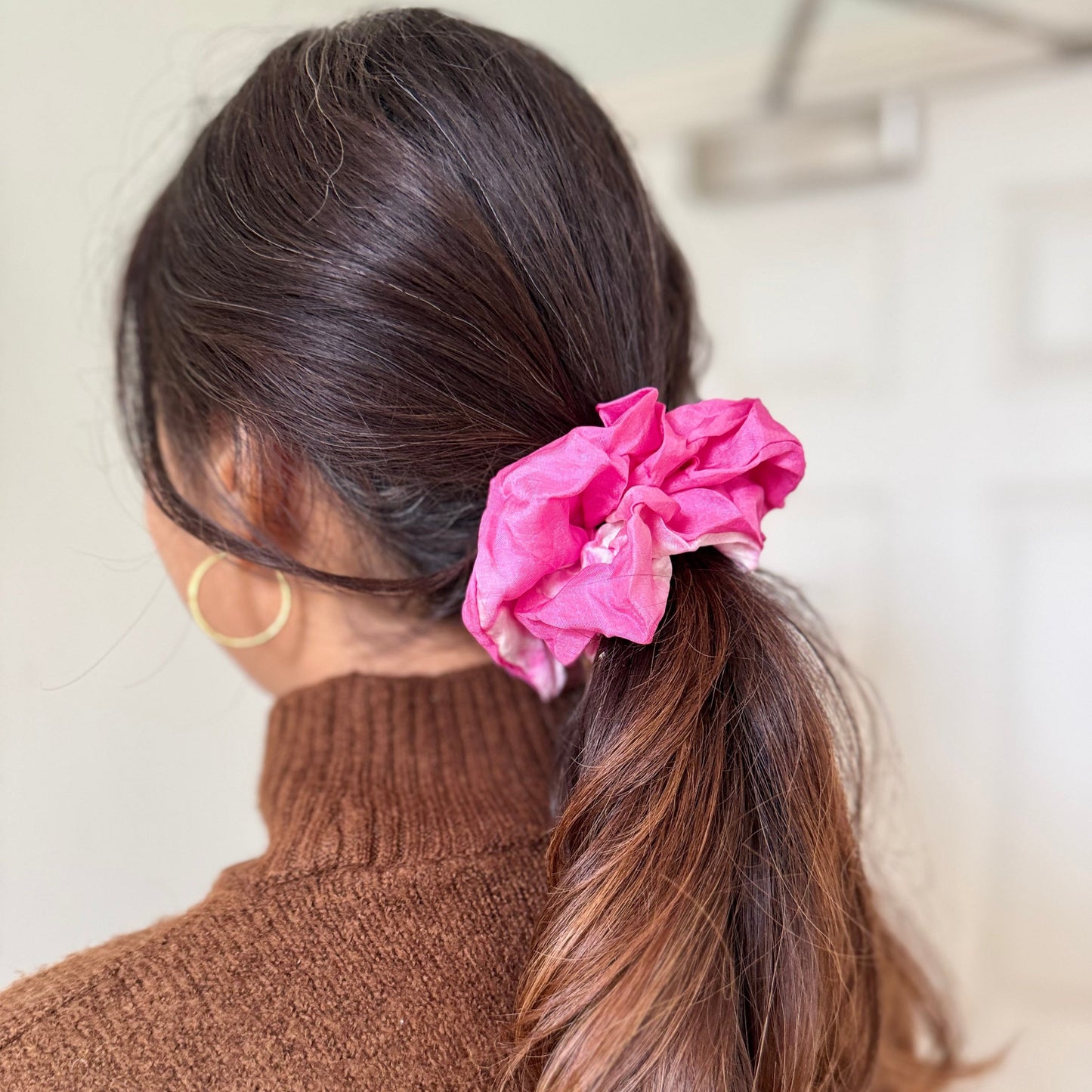 THE SAHELI SCRUNCHIE DUAL TONED