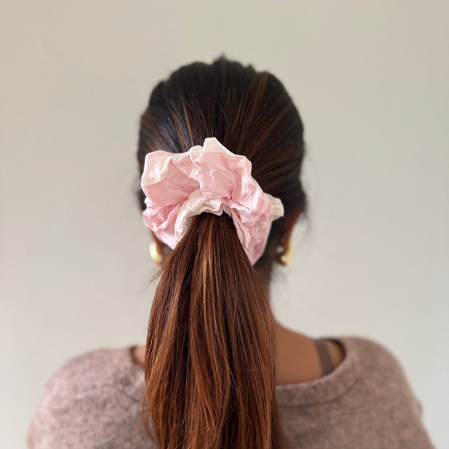 THE SAHELI SCRUNCHIE DUAL TONED