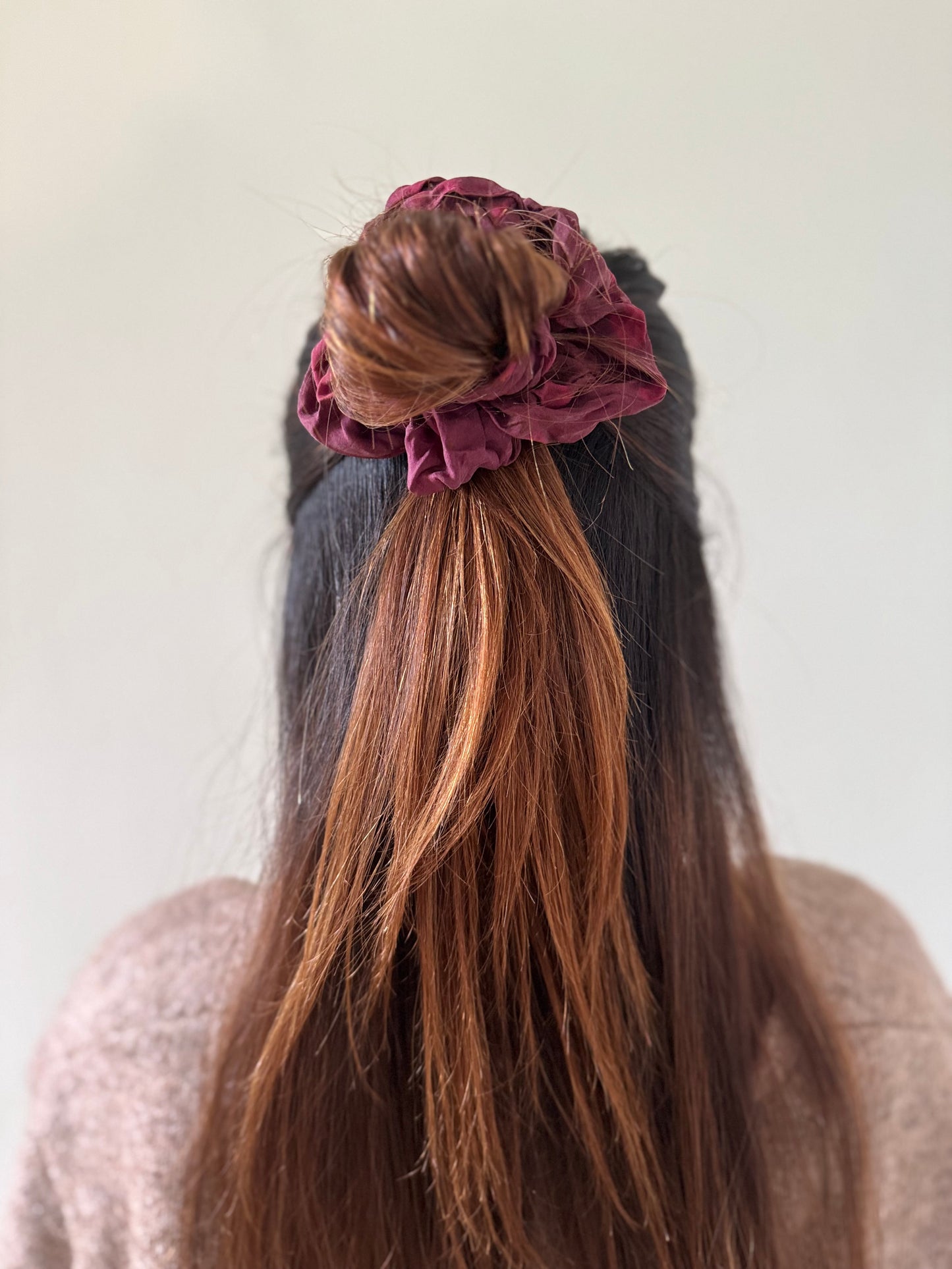 THE SAHELI SCRUNCHIE BANDHNI