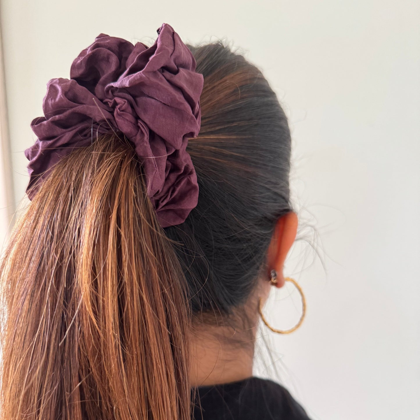 THE SAHELI SCRUNCHIE SOLID